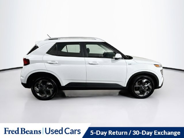 Certified 2026 Hyundai Venue SEL FWD image 14
