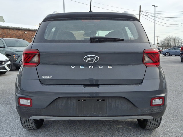 Used 2023 Hyundai Venue SEL image 5
