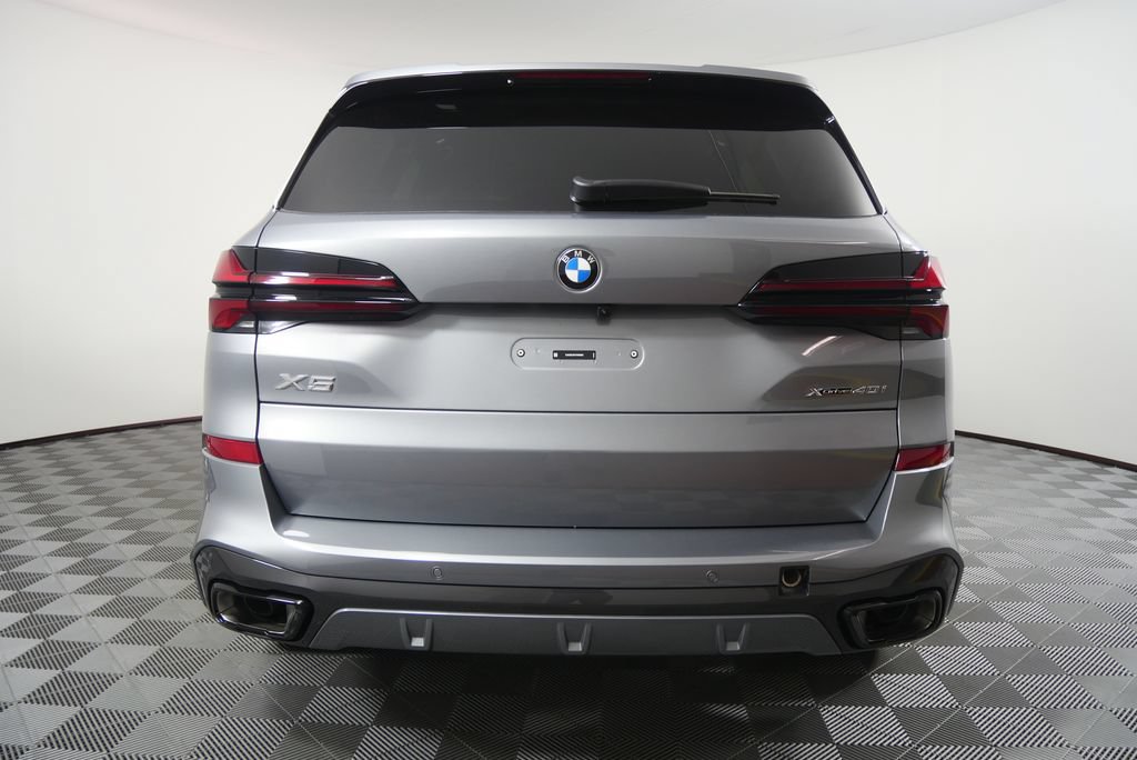 Used 2026 BMW X5 xDrive40i w/ M Sport Package AWD/4WD image 4