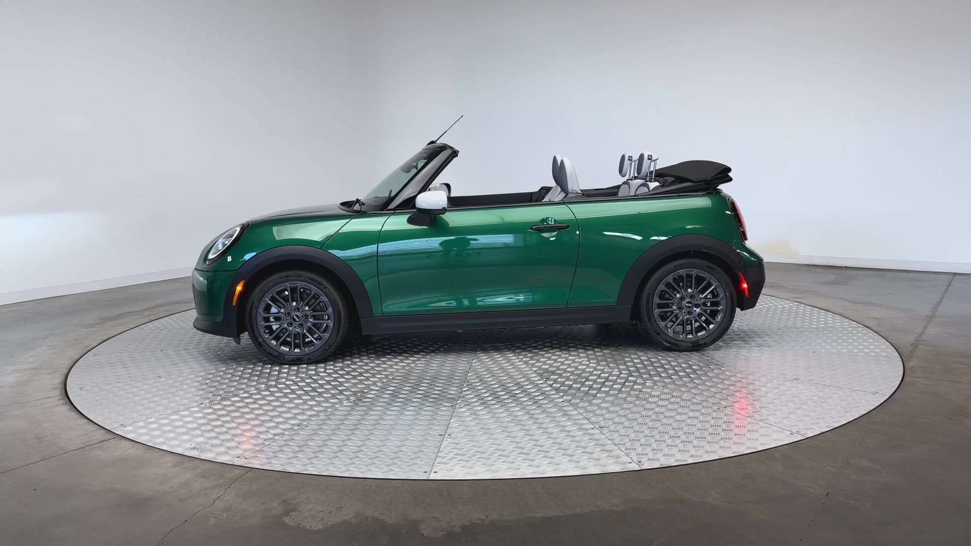 New 2027 MINI Cooper S FWD image 5