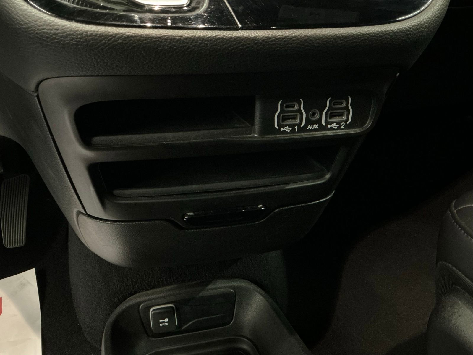 Used 2023 Chrysler Pacifica Touring-L w/ S Appearance Package image 26