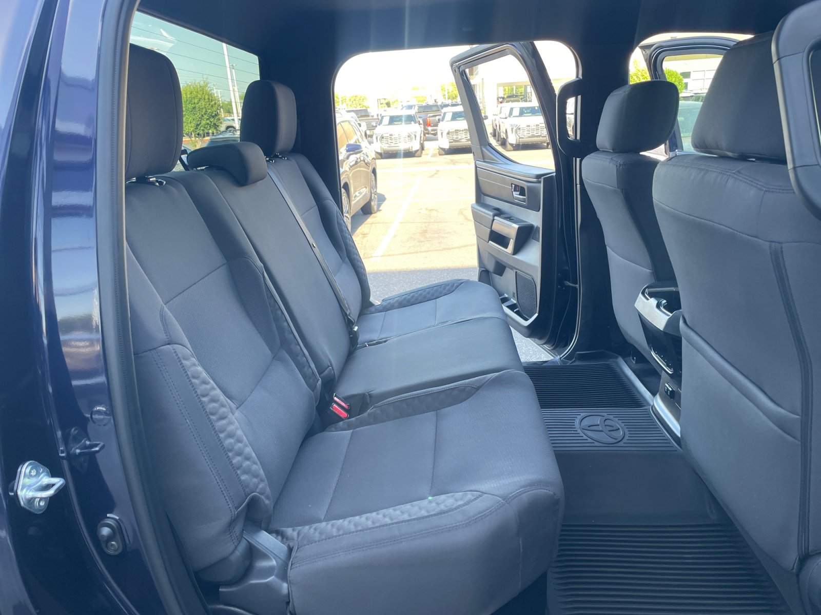 Certified 2026 Toyota Tundra SR5 w/ SR5 Convenience Package AWD/4WD image 18