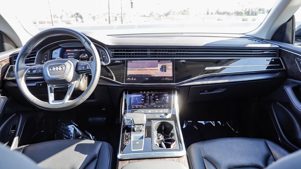 Used 2023 Audi Q8 Premium Plus w/ Premium Plus Package AWD/4WD image 15