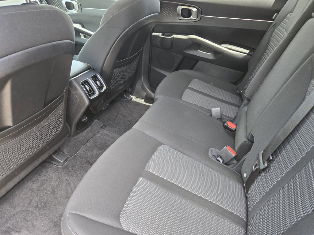 New 2026 Kia Sorento LX FWD image 19