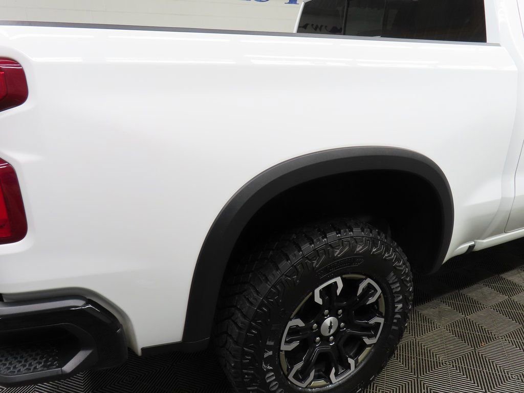 Used 2023 Chevrolet Silverado 1500 ZR2 image 37