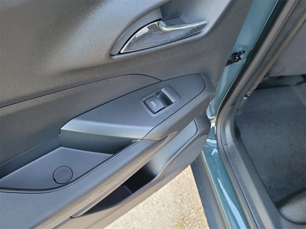 Used 2026 Chevrolet Trax LS image 12