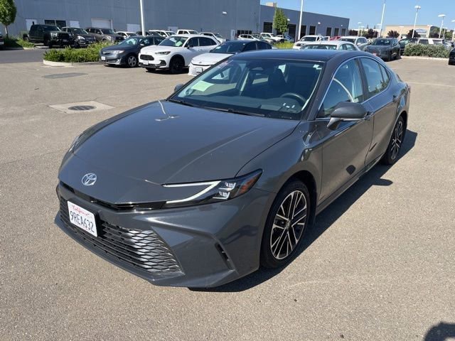 Used 2025 Toyota Camry XLE w/ Premium Package AWD/4WD image 1