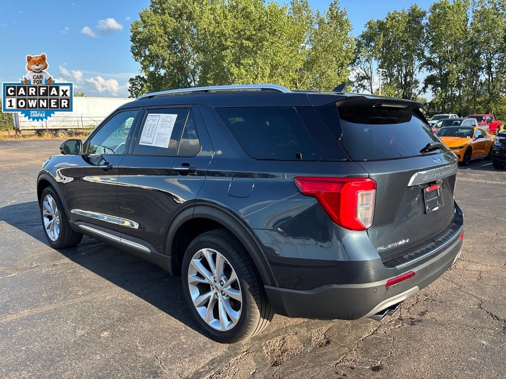 Used 2023 Ford Explorer Platinum w/ Technology Package AWD/4WD image 3