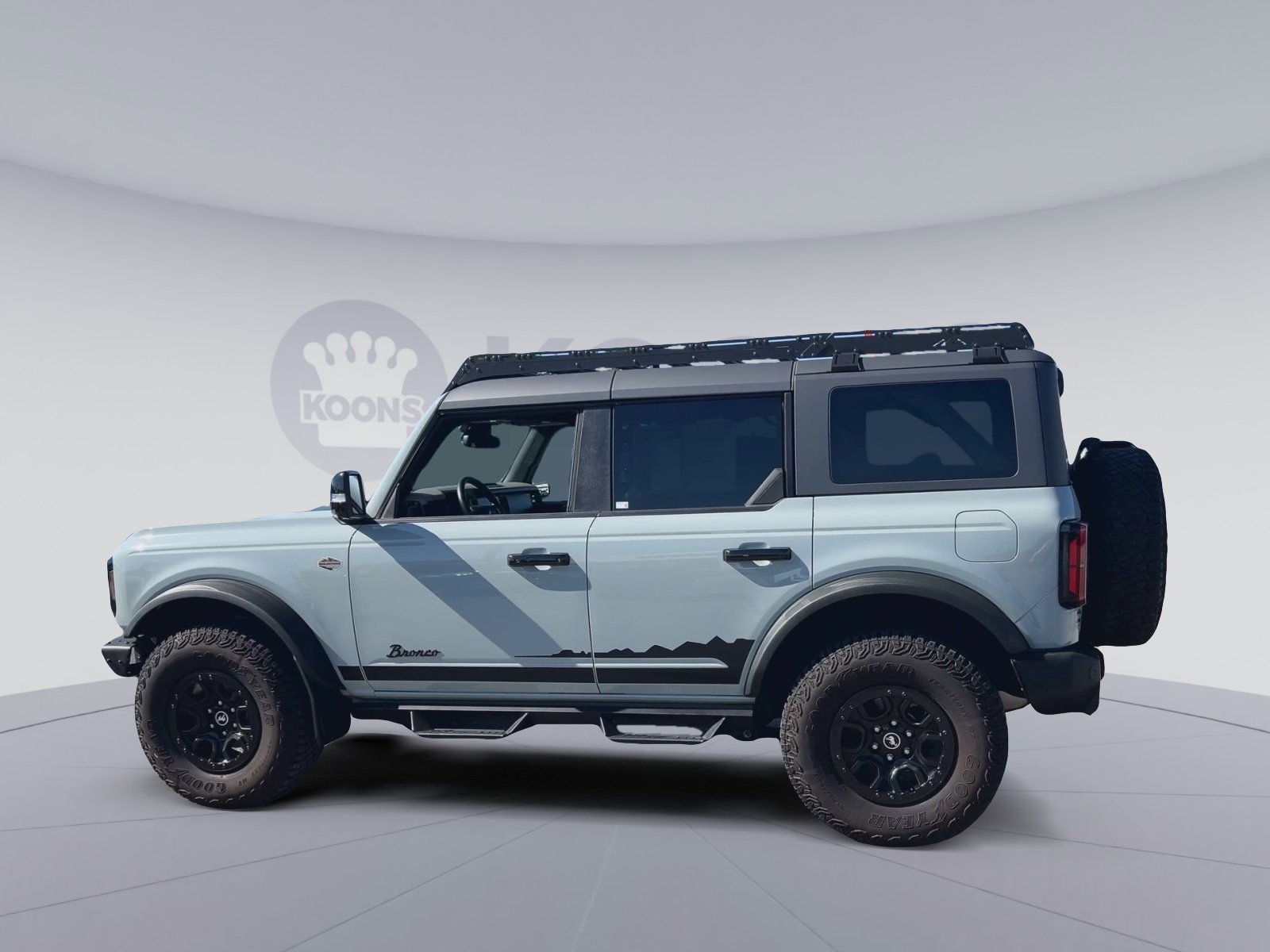 Used 2023 Ford Bronco Wildtrak image 8