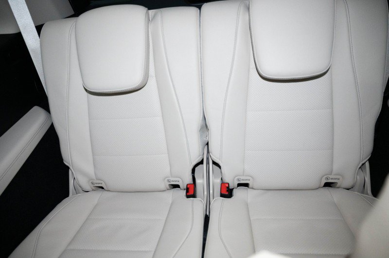 New 2026 Mercedes-Benz GLS 450 4MATIC image 16