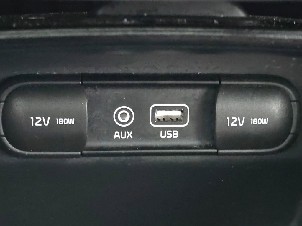 Used 2018 Kia Sorento SX image 32