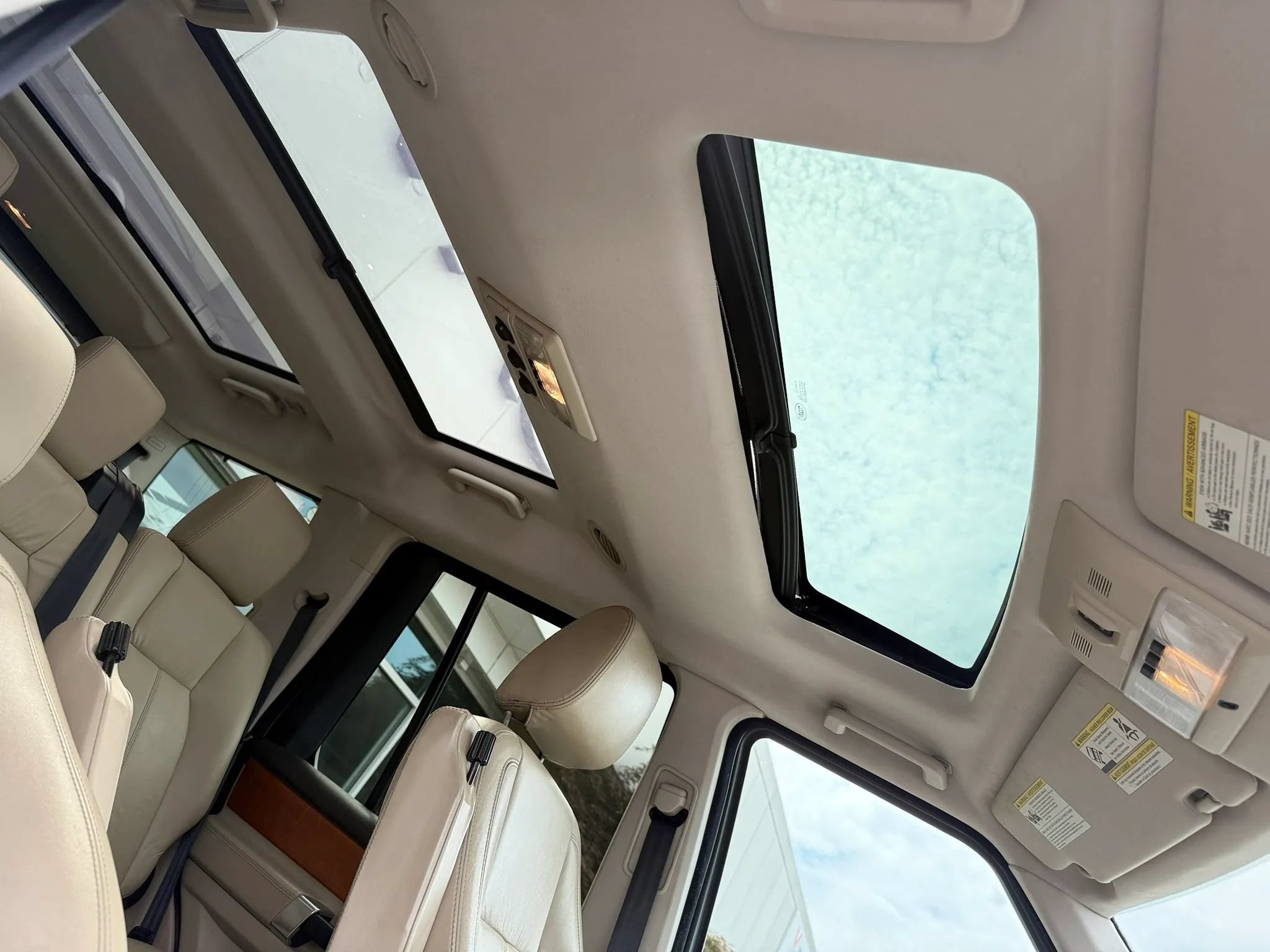 Used 2012 Land Rover LR4 HSE LUX AWD/4WD image 13