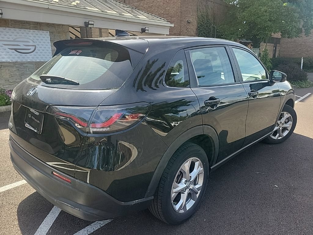 Used 2023 Honda HR-V LX image 6