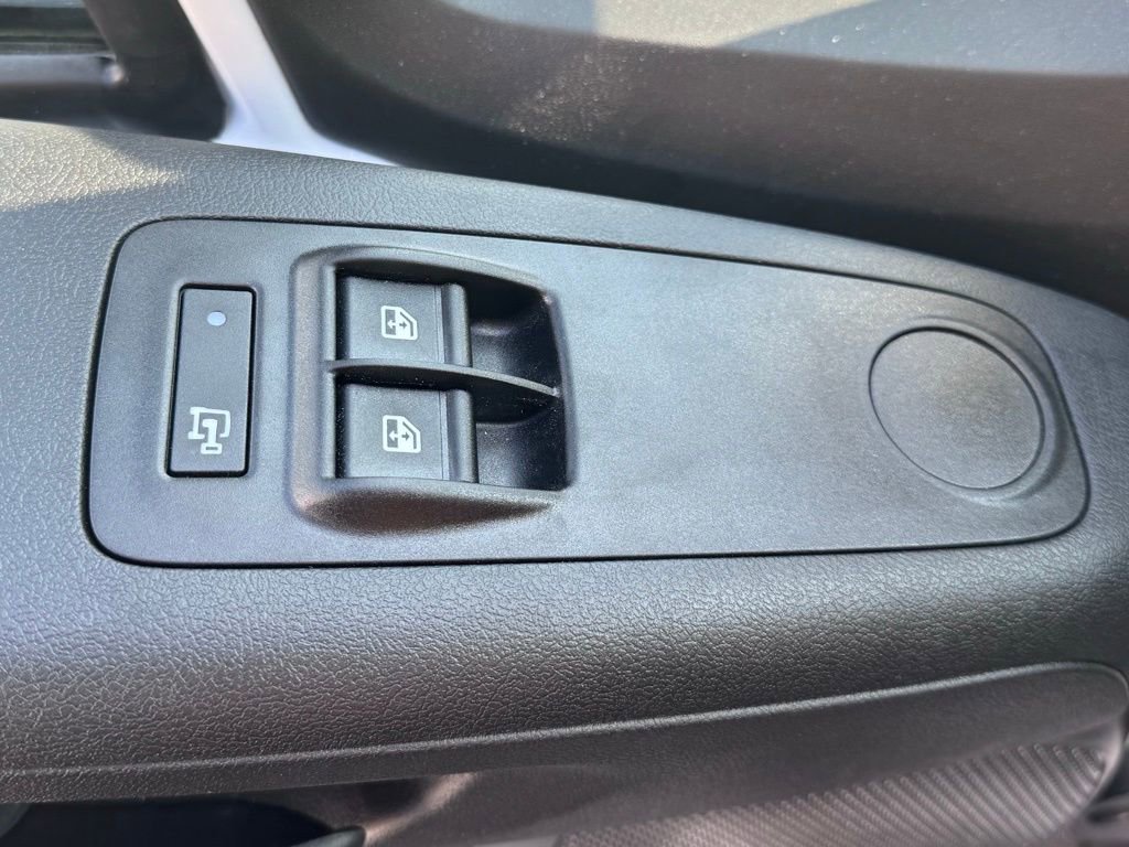 Used 2025 RAM ProMaster 2500 w/ Convenience Group image 11