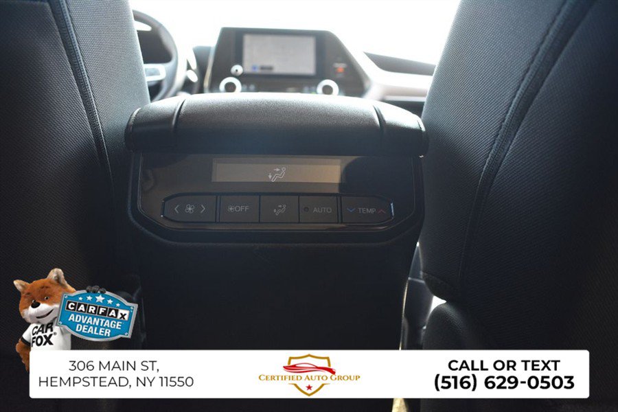 Used 2025 Toyota Highlander LE FWD image 28