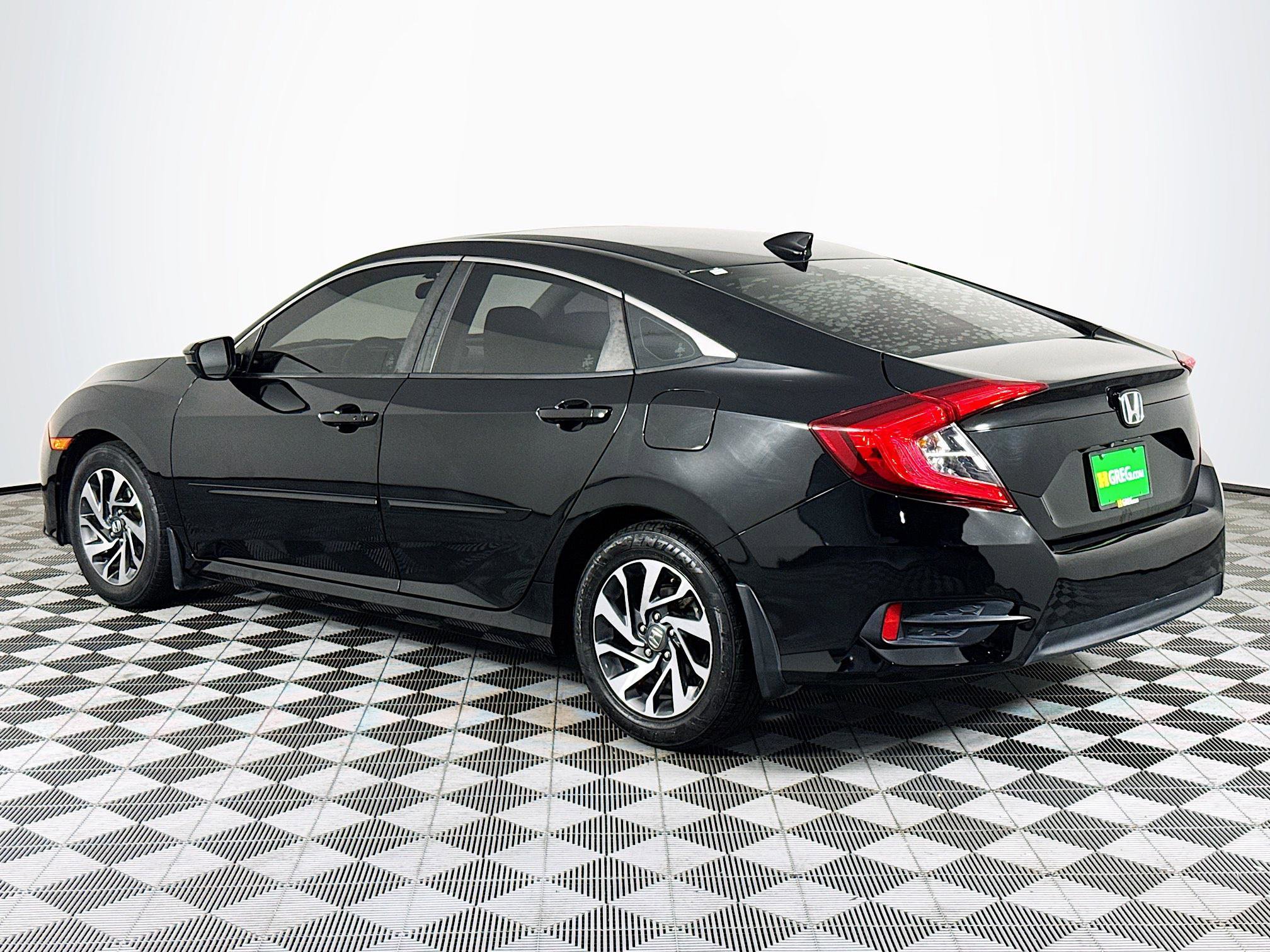 Used 2018 Honda Civic EX image 6