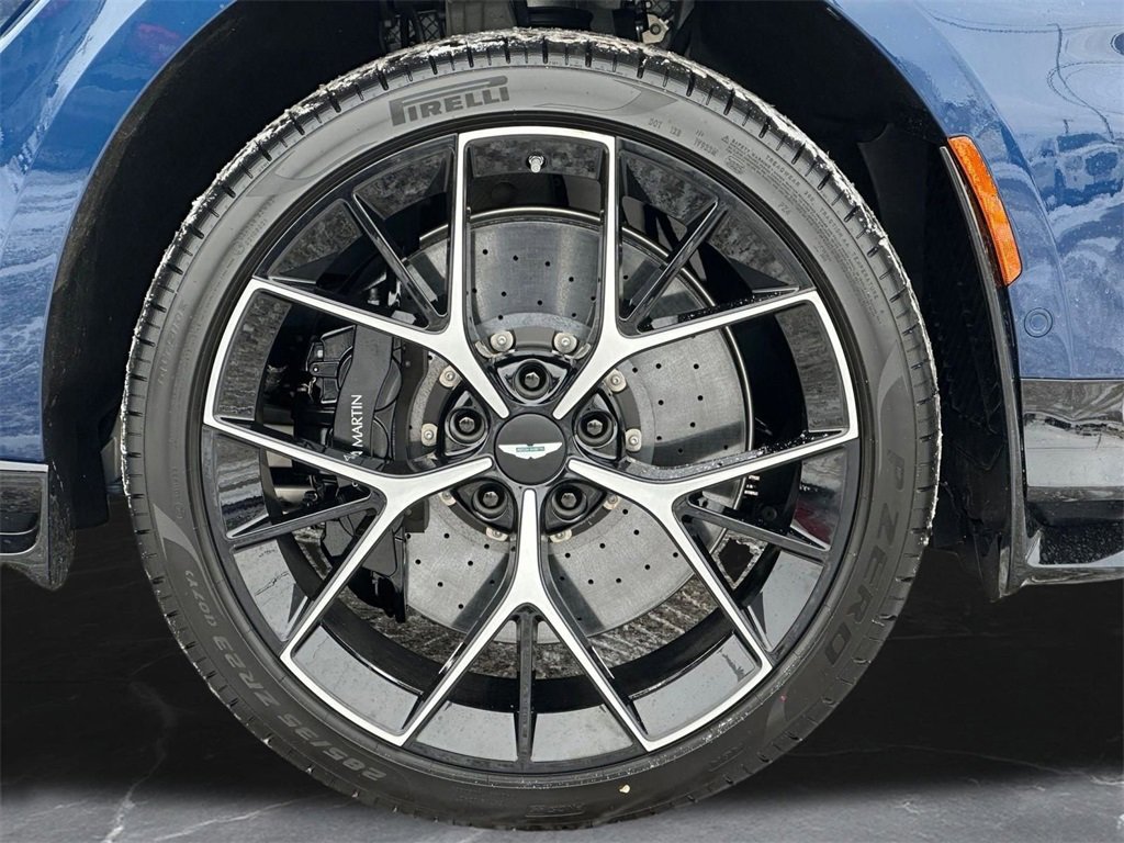 New 2026 Aston Martin DBX 707 image 30