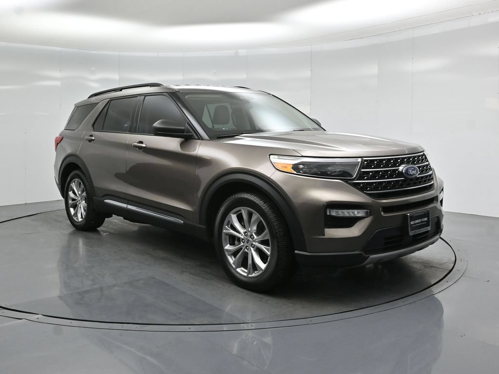 Used 2021 Ford Explorer XLT w/ Equipment Group 202A RWD image 24
