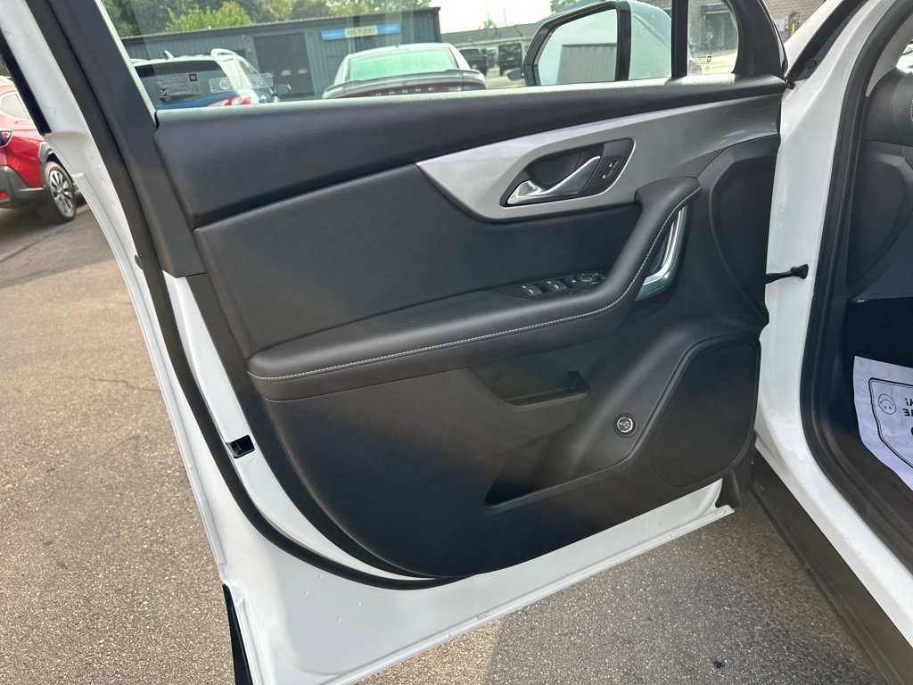 Used 2023 Chevrolet Blazer LT w/ Convenience Package image 17