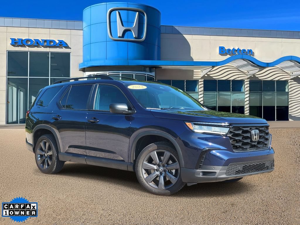Used 2023 Honda Pilot Sport image 1