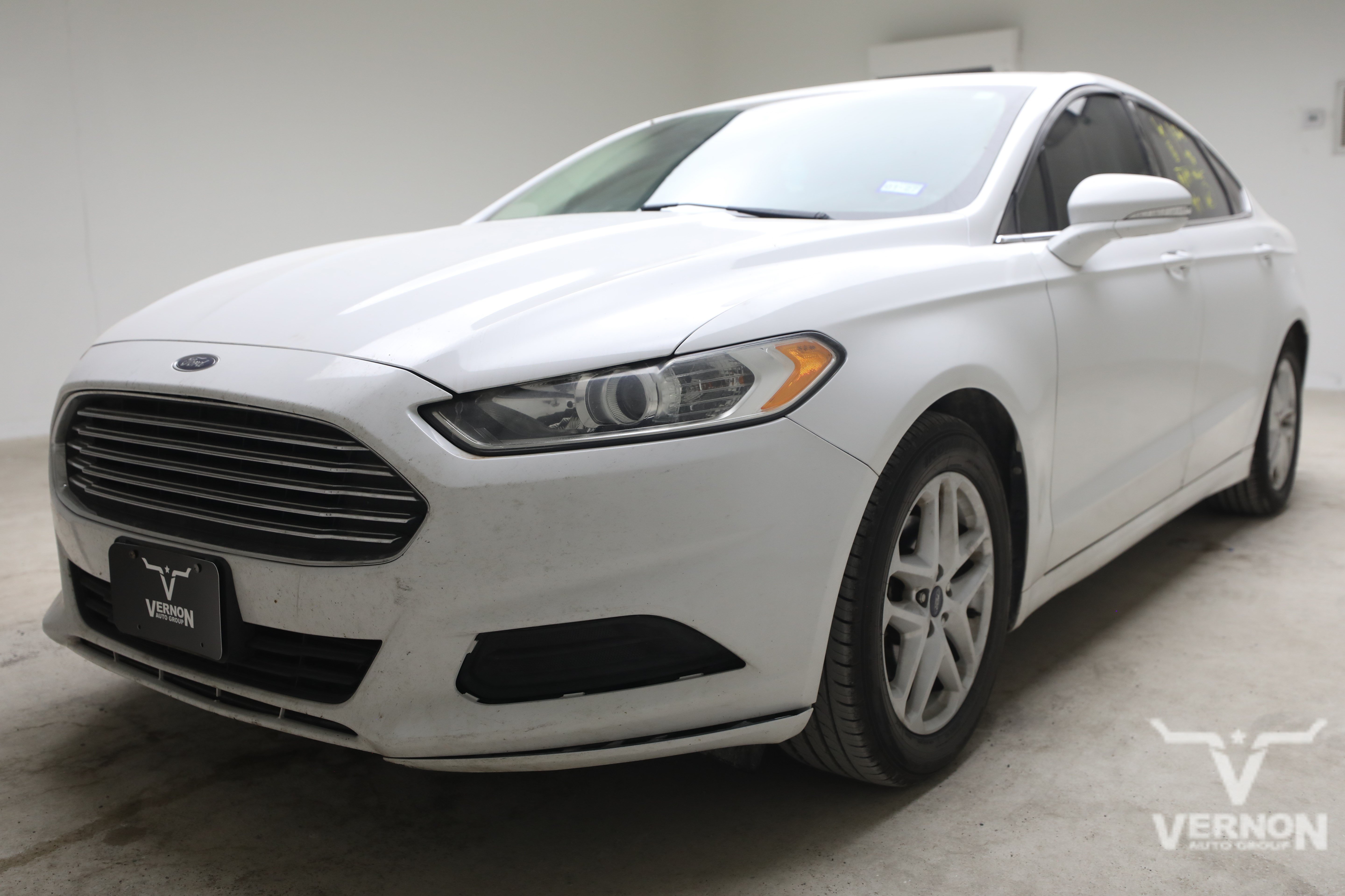 Used 2014 Ford Fusion SE FWD image 1