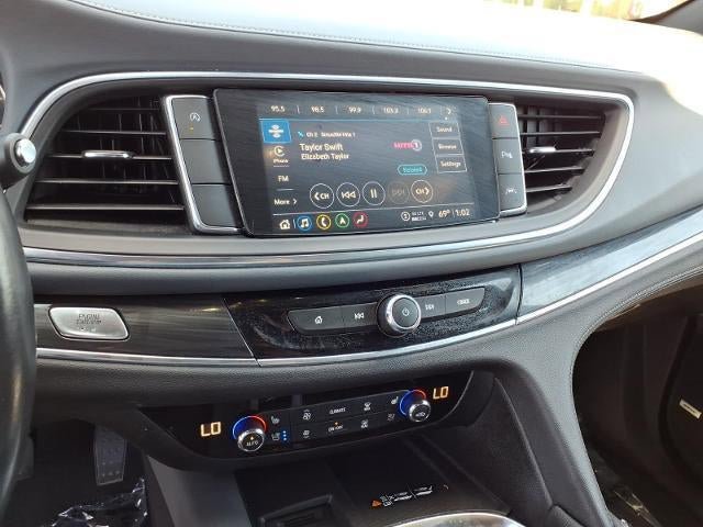 Used 2024 Buick Enclave Premium FWD image 11