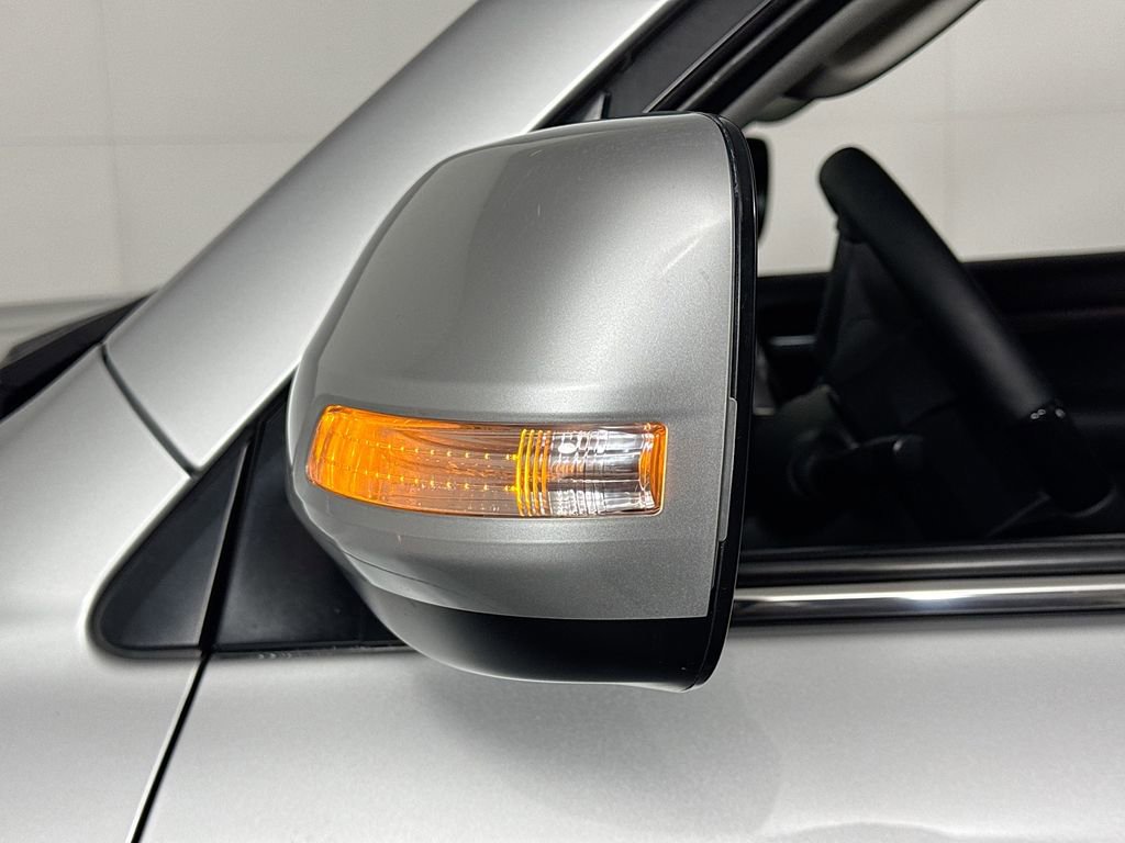 Used 2016 Toyota Land Cruiser AWD/4WD image 20