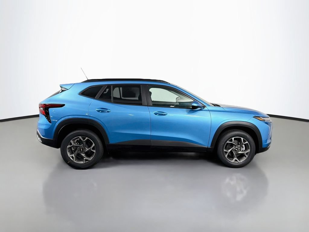 New 2026 Chevrolet Trax LT w/ Driver Confidence Package FWD image 8