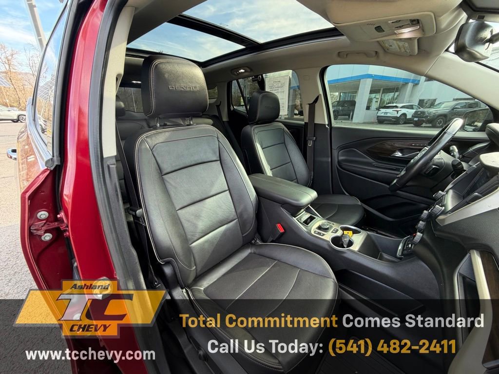 Used 2019 GMC Terrain Denali w/ Advanced Safety Package image 15