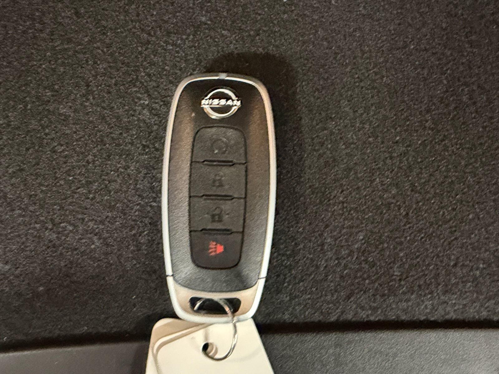 Used 2026 Nissan Kicks SR FWD image 29