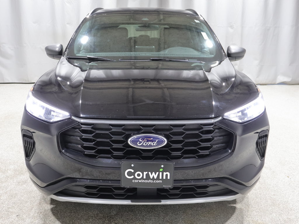 Used 2024 Ford Escape ST-Line AWD/4WD image 9