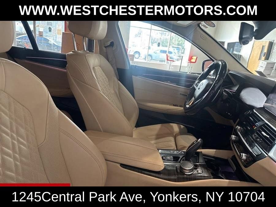 Used 2022 BMW 530e xDrive w/ Premium Package AWD/4WD image 17