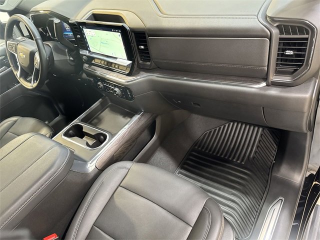 Used 2025 Chevrolet Silverado 2500 LTZ w/ LTZ Convenience Package image 28