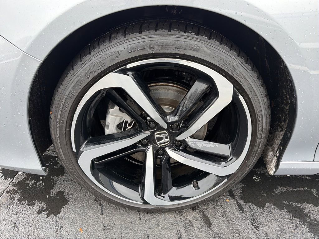 Certified 2022 Honda Accord Sport image 10