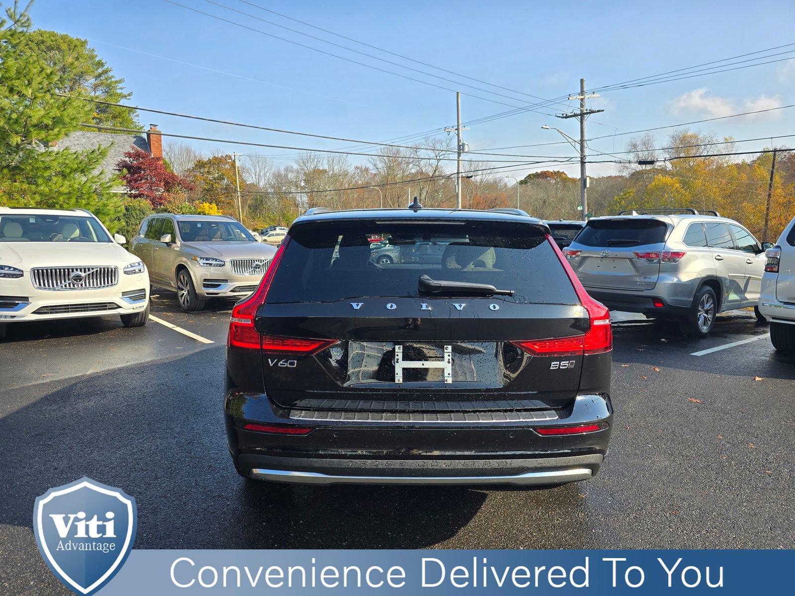 Certified 2025 Volvo V60 B5 Cross Country Ultra w/ Protection Package Premier AWD/4WD image 7