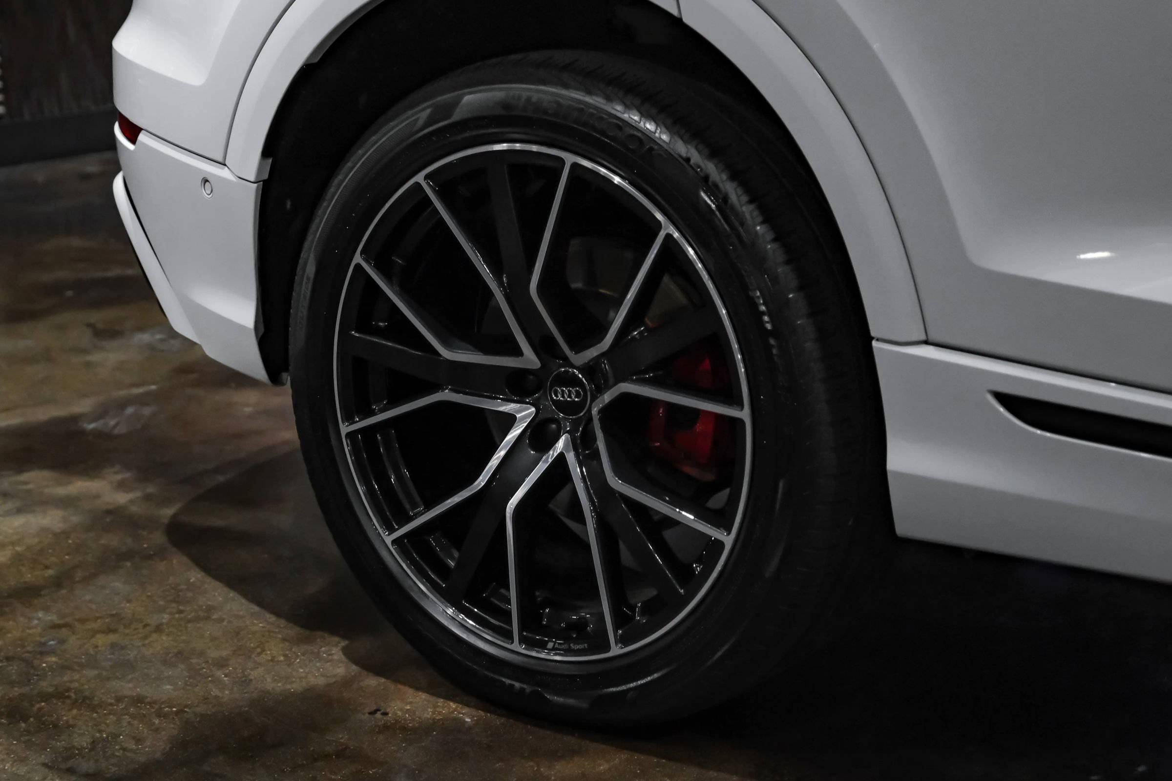 Used 2019 Audi Q8 Prestige w/ Year 1 Package AWD/4WD image 54