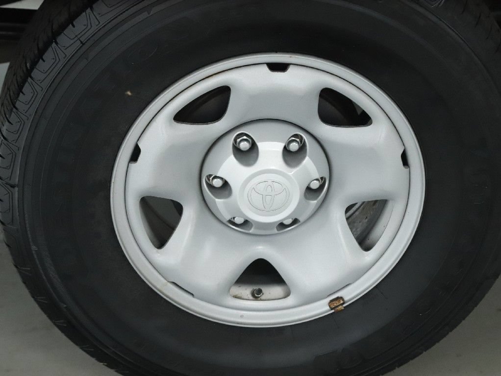 Used 2023 Toyota Tacoma SR AWD/4WD image 12