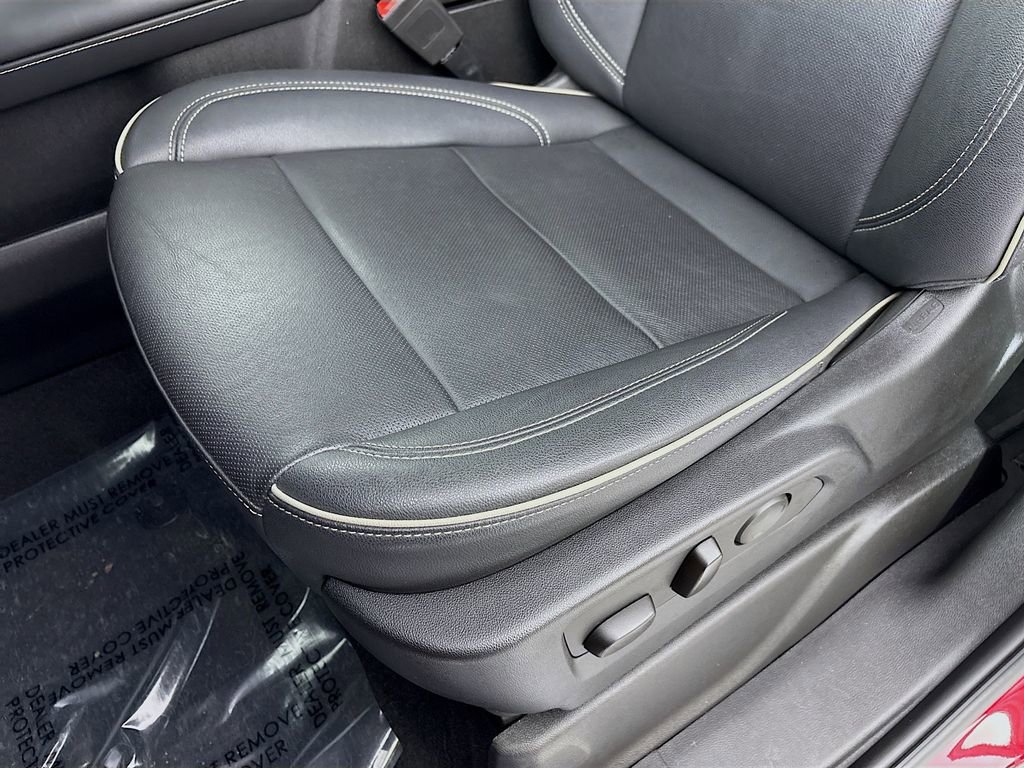 Certified 2023 GMC Yukon SLT w/ SLT Premium Package image 24
