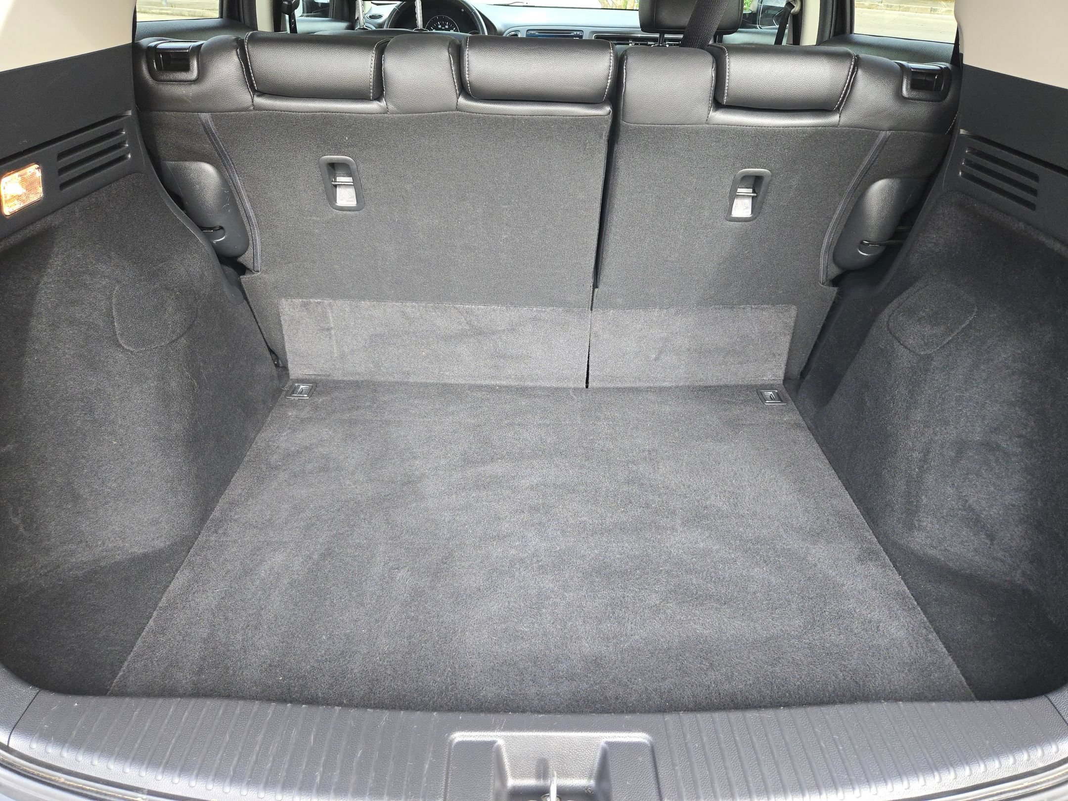 Used 2017 Honda HR-V EX-L image 25