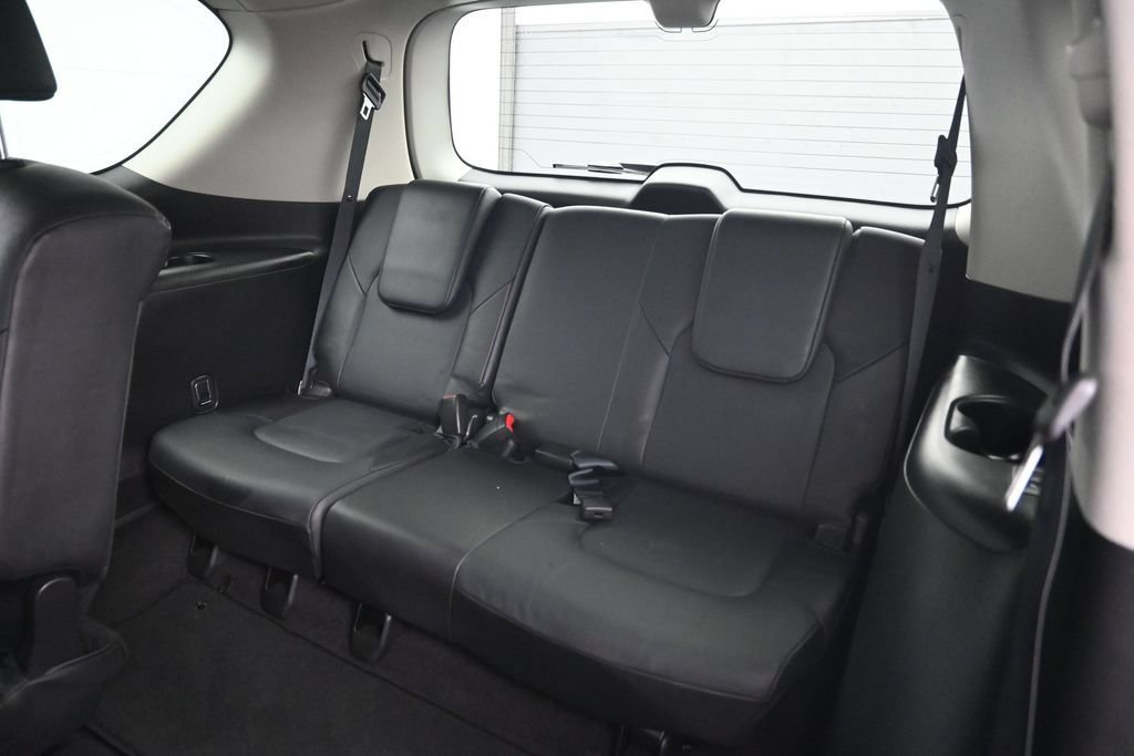 Used 2019 Nissan Armada Platinum RWD image 30