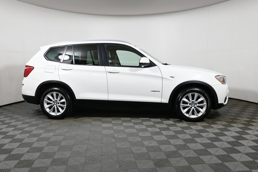 Used 2017 BMW X3 xDrive28i AWD/4WD image 8