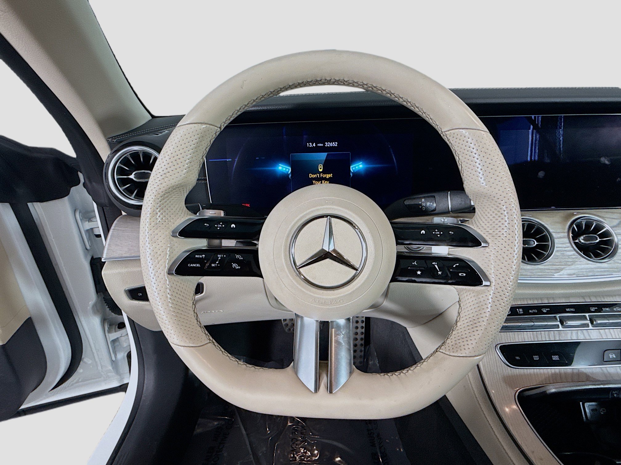 Used 2022 Mercedes-Benz E 450 Cabriolet image 13