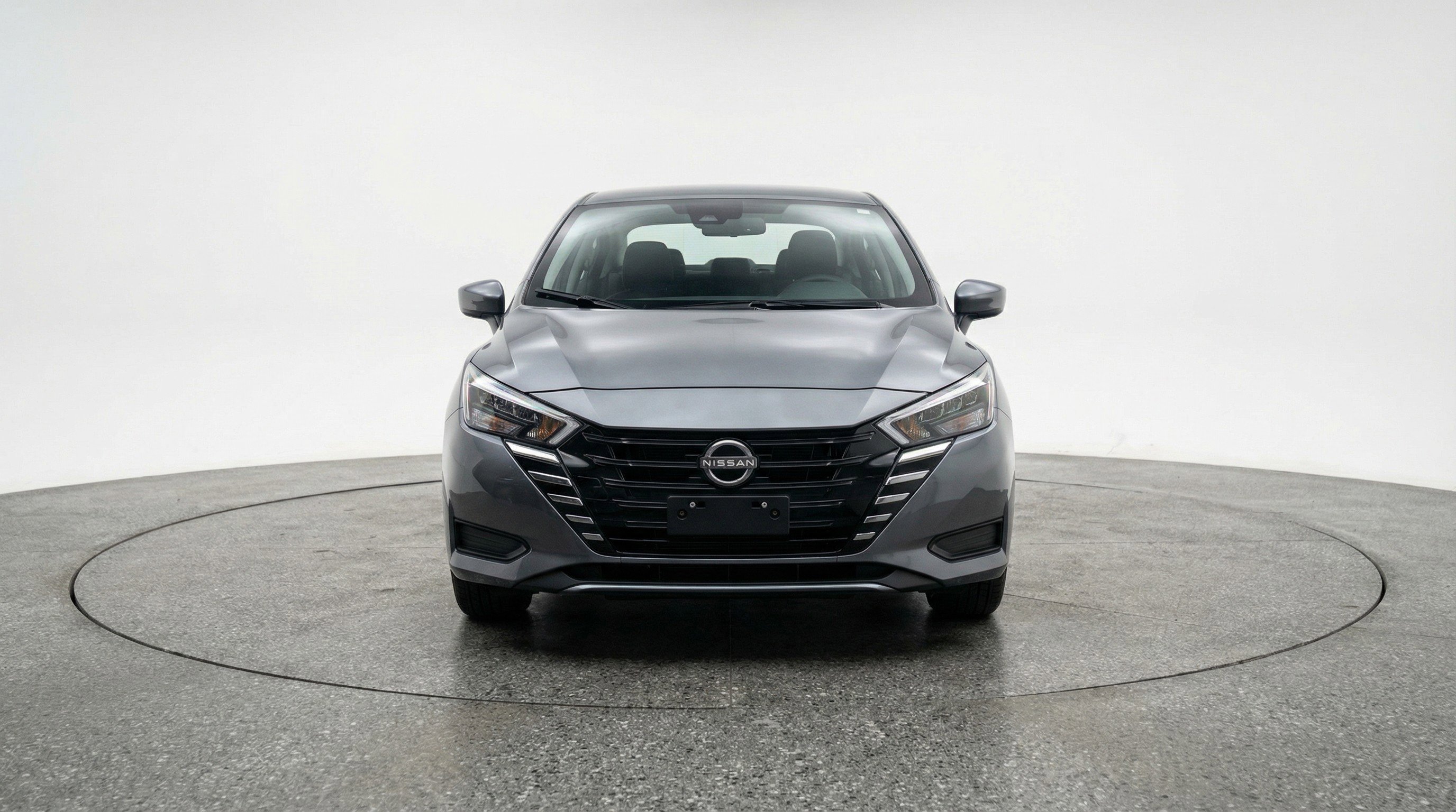 Used 2025 Nissan Versa SV FWD image 2
