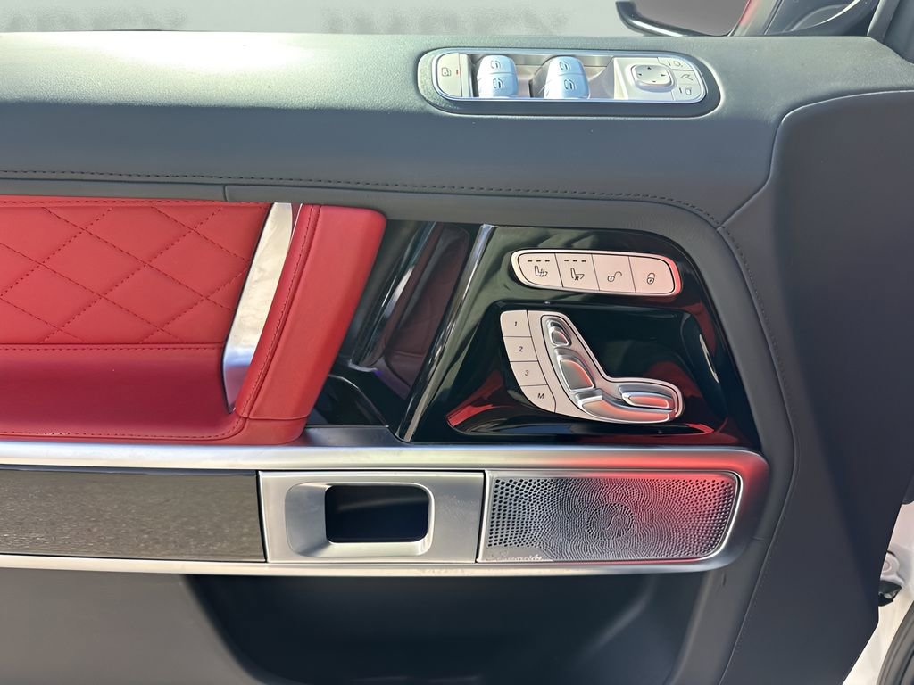 Used 2023 Mercedes-Benz G 550 image 23