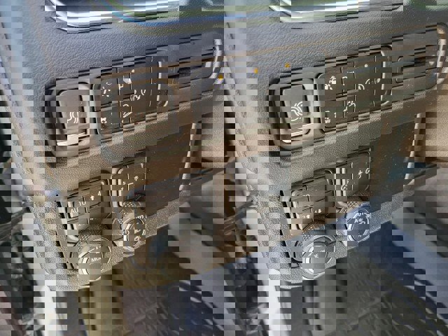 Used 2023 Chevrolet Suburban Premier AWD/4WD image 7