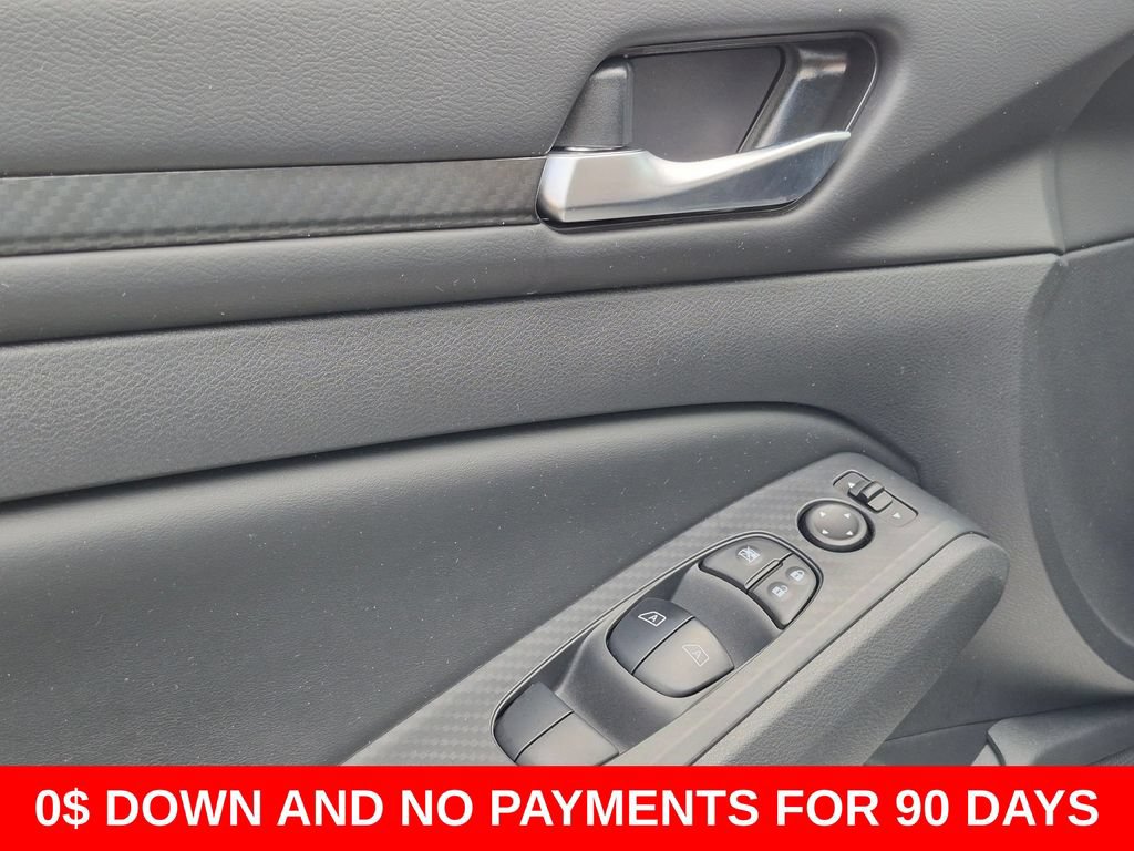 Used 2025 Nissan Altima 2.5 SV FWD image 13