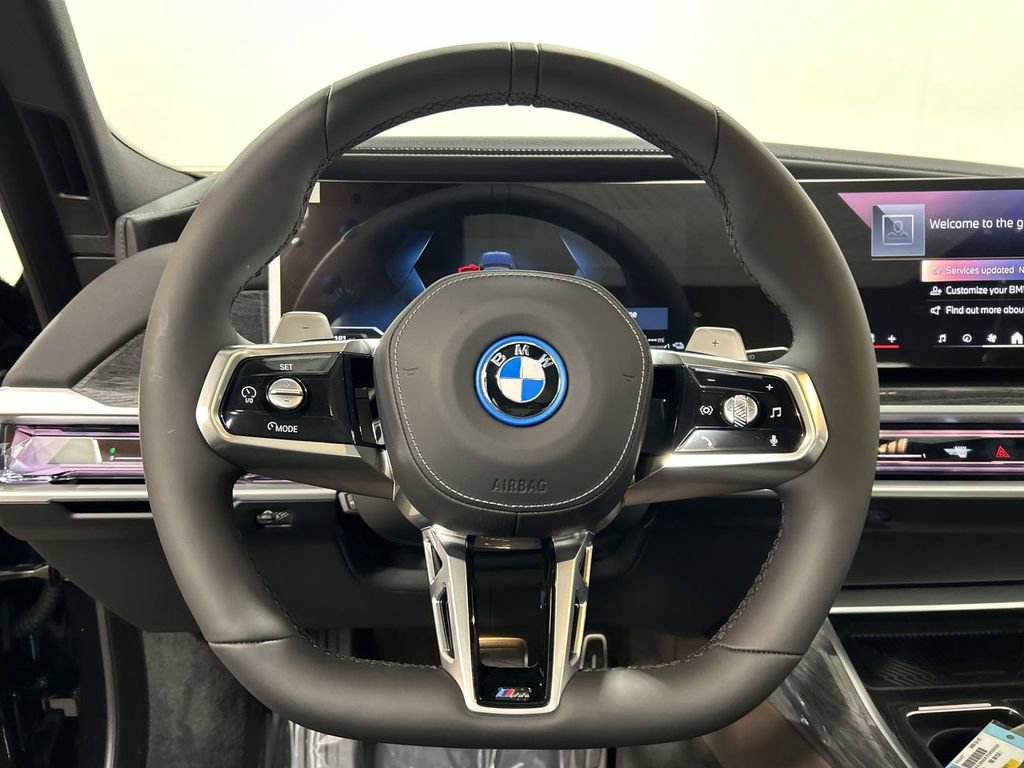 New 2026 BMW 750e xDrive w/ Premium Package image 14
