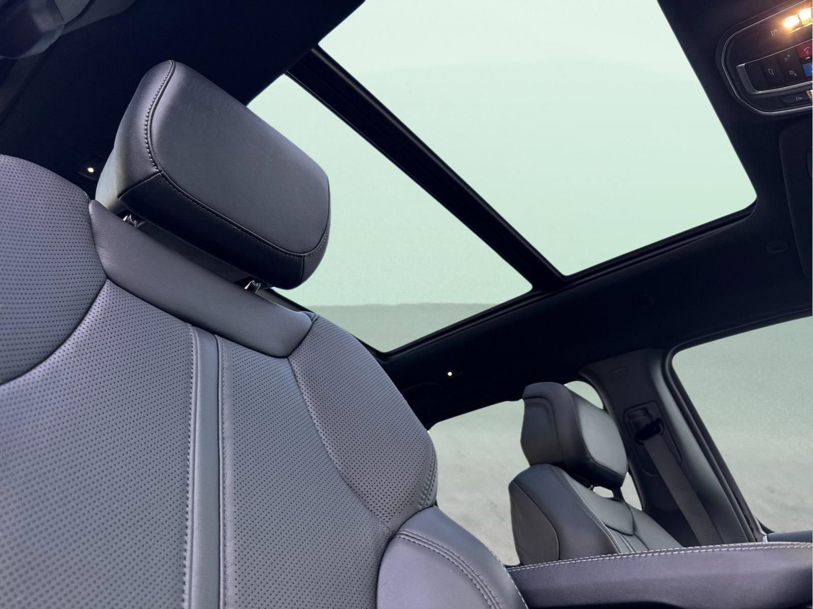 New 2026 Jeep Grand Wagoneer Limited AWD/4WD image 18