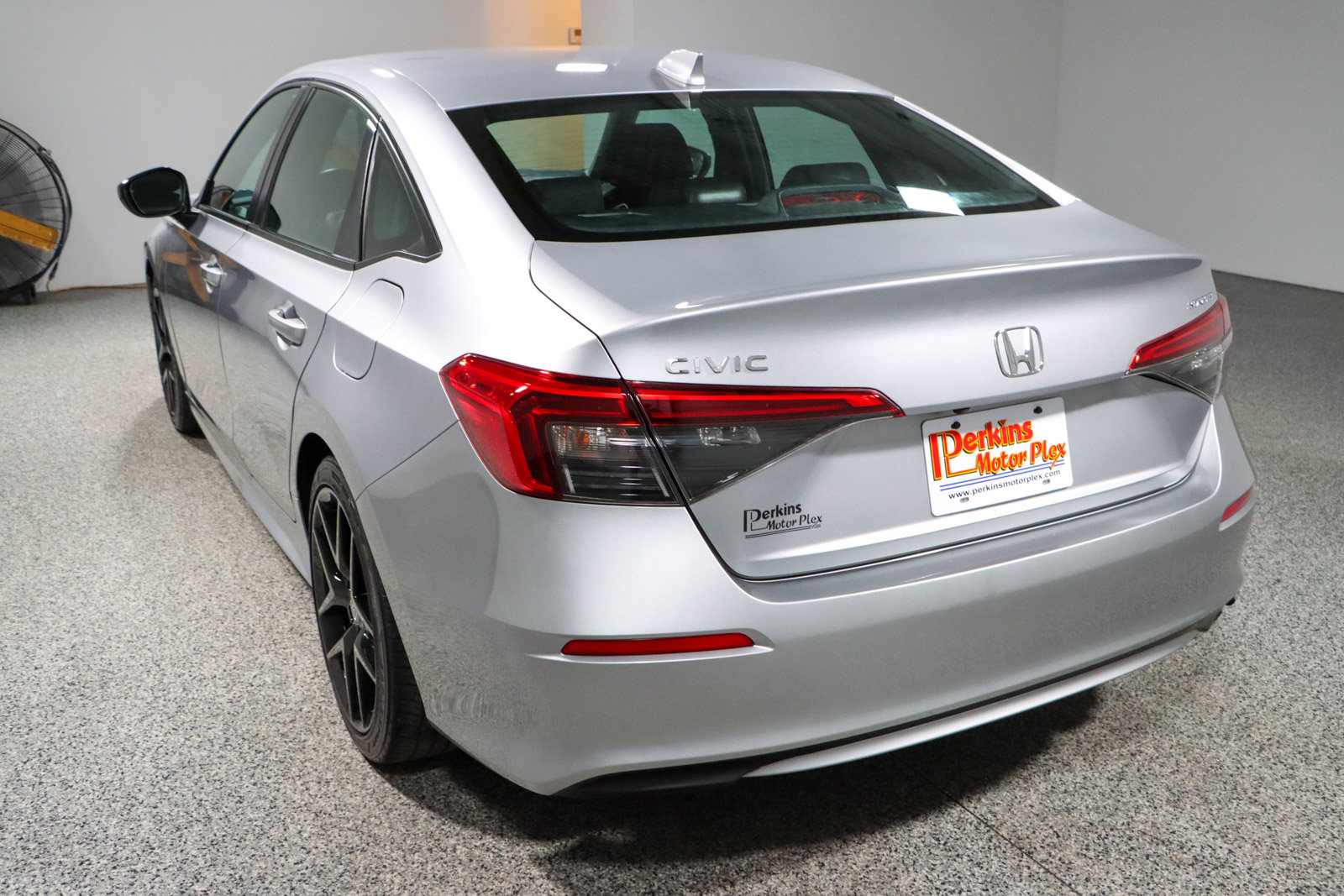 Used 2023 Honda Civic Sport image 9