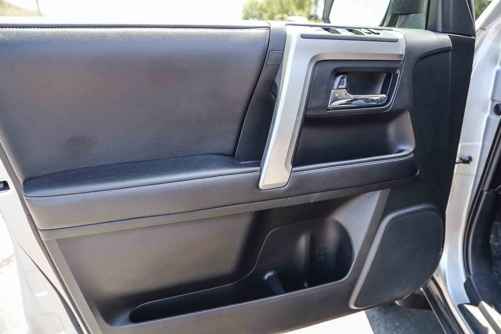 Certified 2019 Toyota 4Runner SR5 w/ Convenience Package RWD image 20